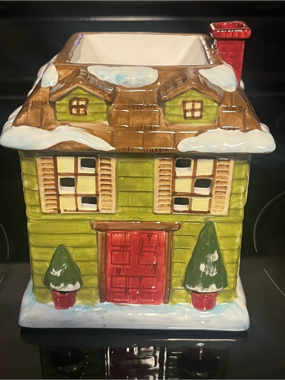Festive Green & Red Ceramic Holiday House Wax warmer